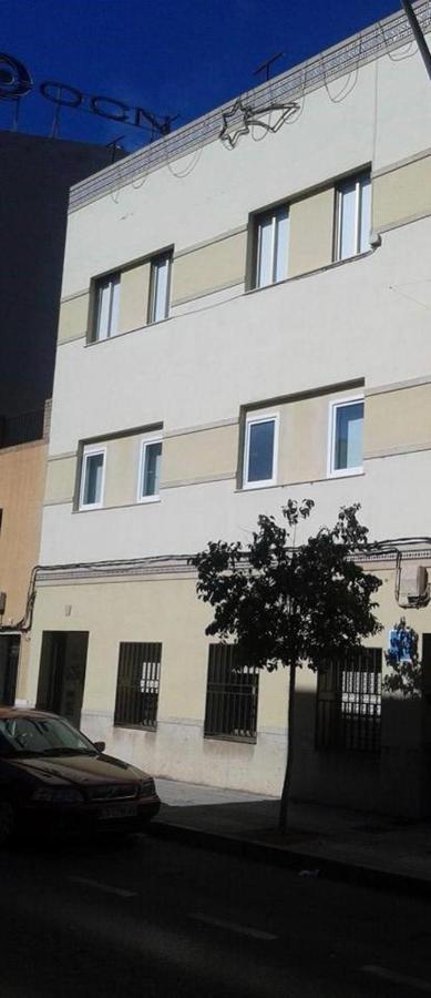 Hello Villarreal Suites Vila-real Eksteriør billede